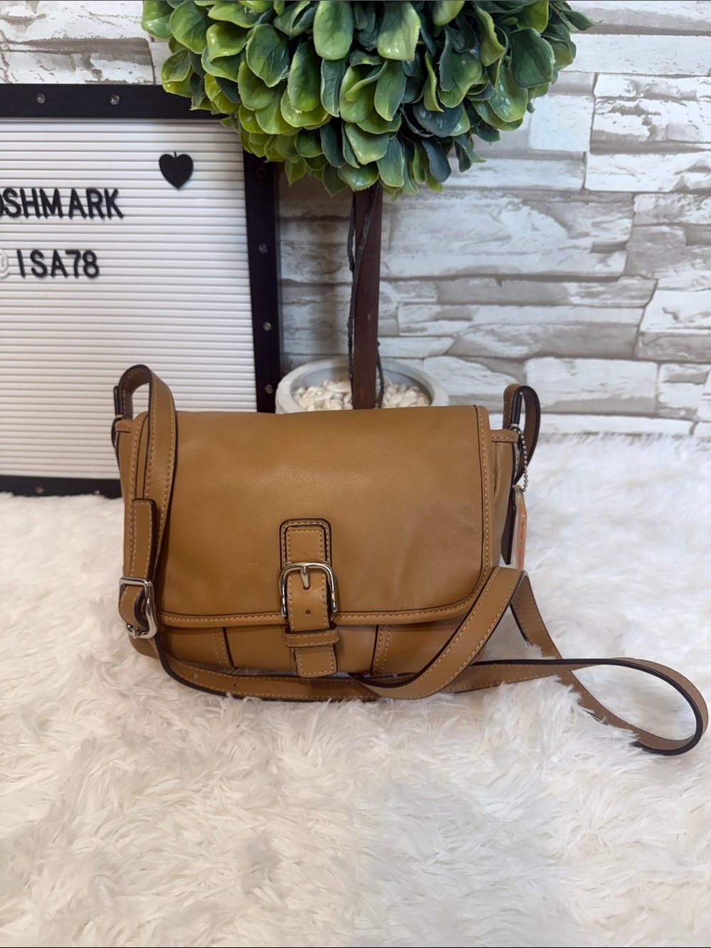 COACH Hadley Leather Field Shoulder Bag In Leather Natural